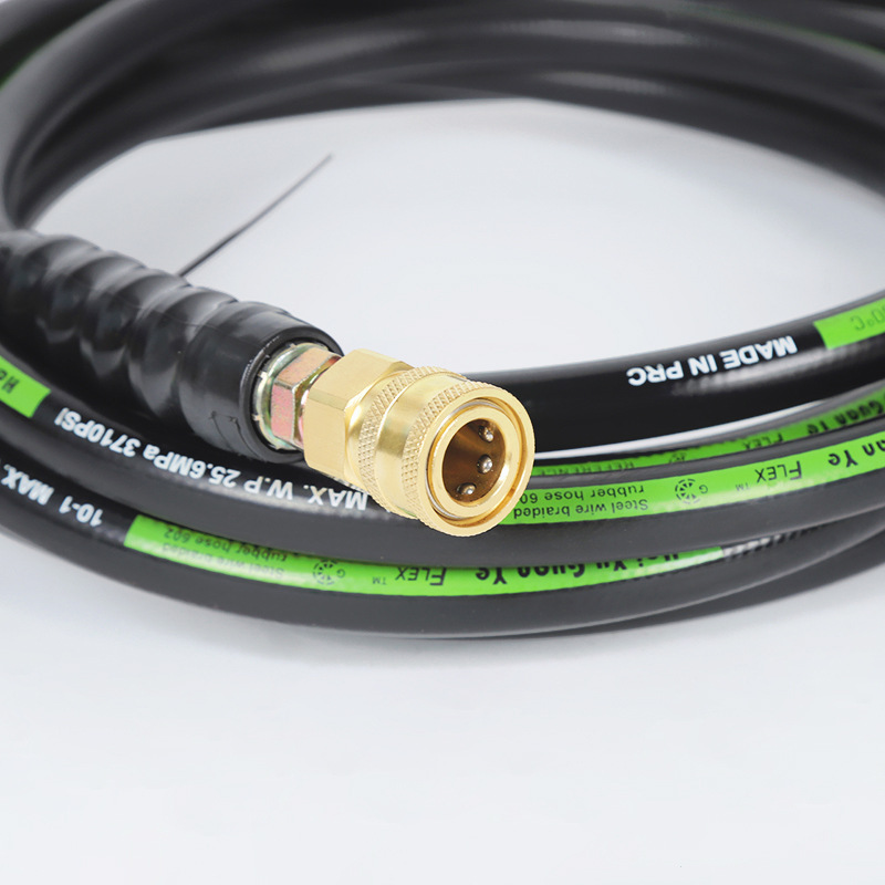 Araç yıkama makinesi yüksek basınçlı su tabancası kanalizasyon hortumuna uyarlanmış