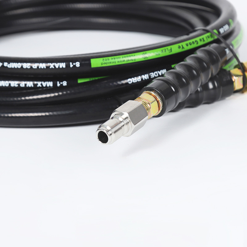 Ev kanalizasyonlarında yüksek basınçlı su borularının tıkanması