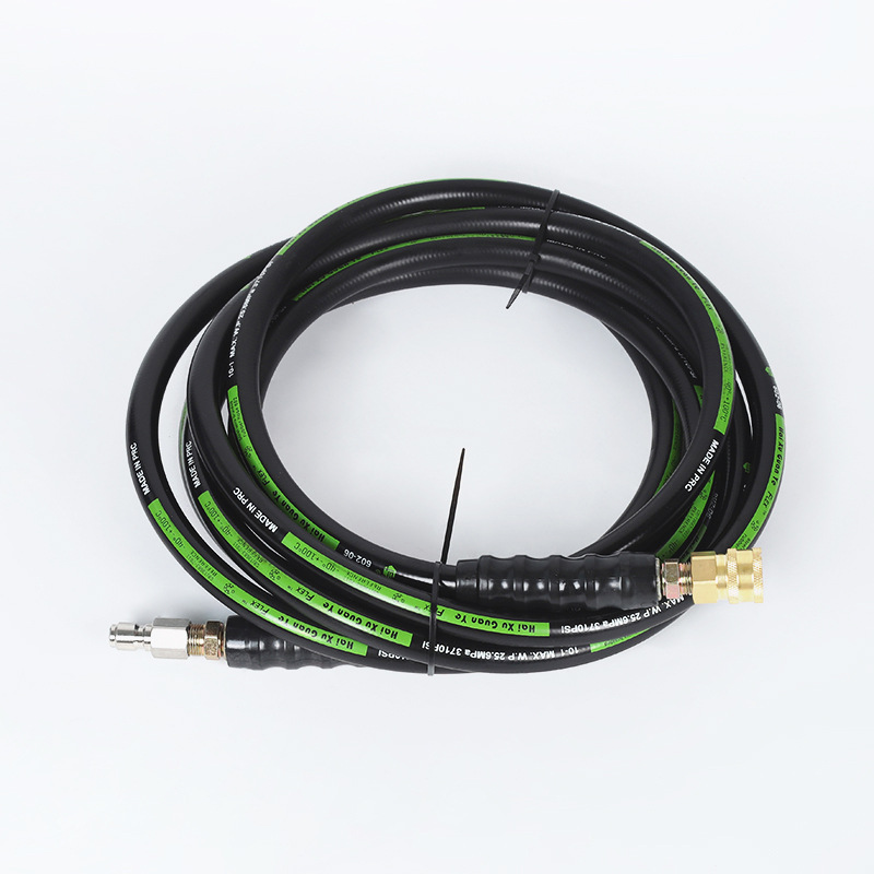 Araç yıkama makinesi yüksek basınçlı su tabancası kanalizasyon hortumuna uyarlanmış